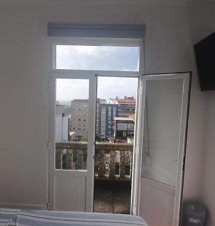 Habitacion Pequena Con Balcon Vigo Exterior foto